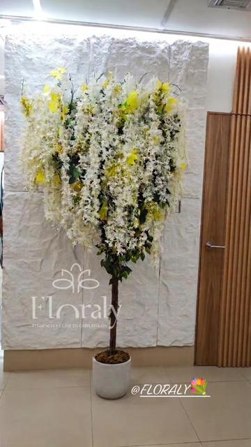 @&bull; Floraly &bull;