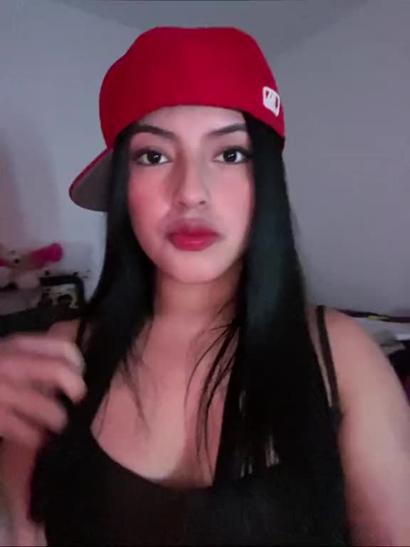 @Nicole🦒