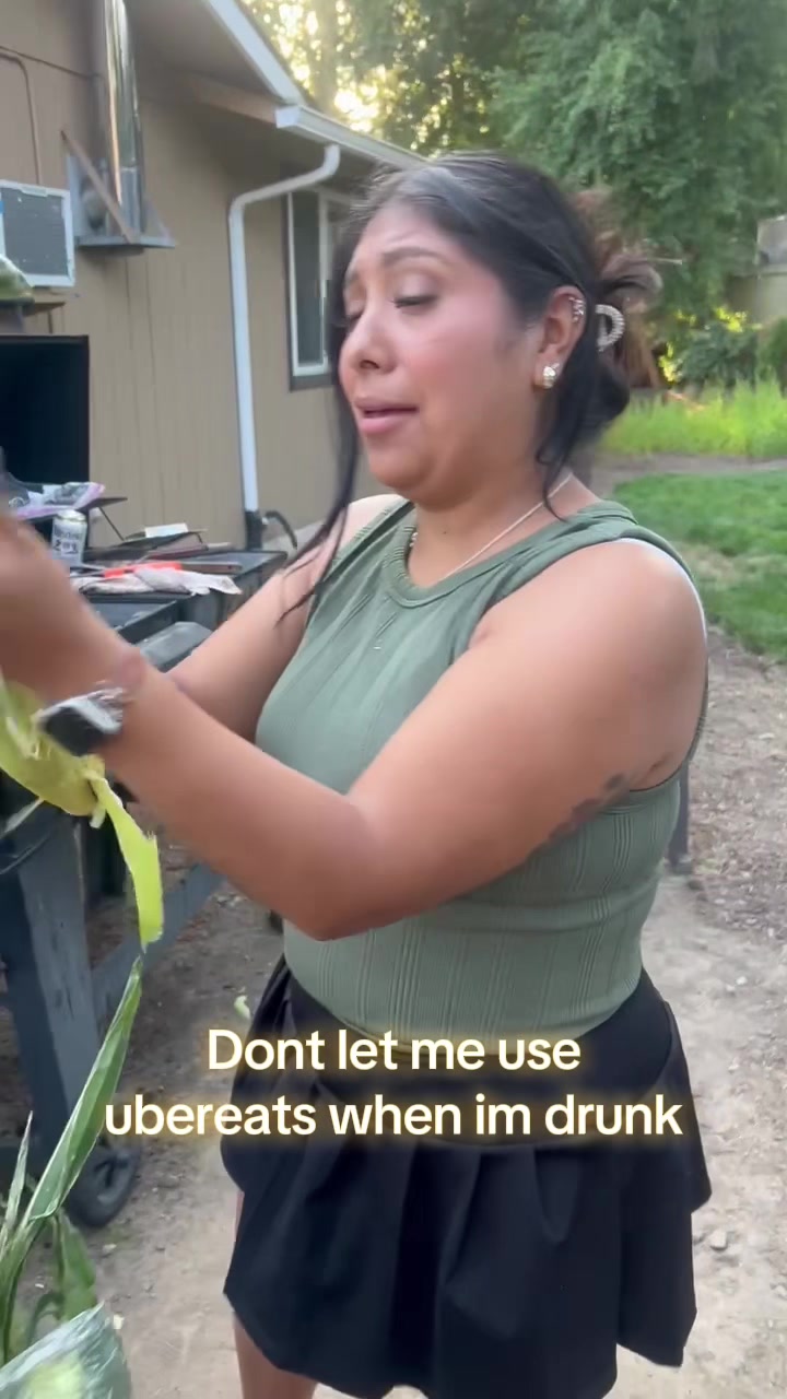 @Ali_reynoso