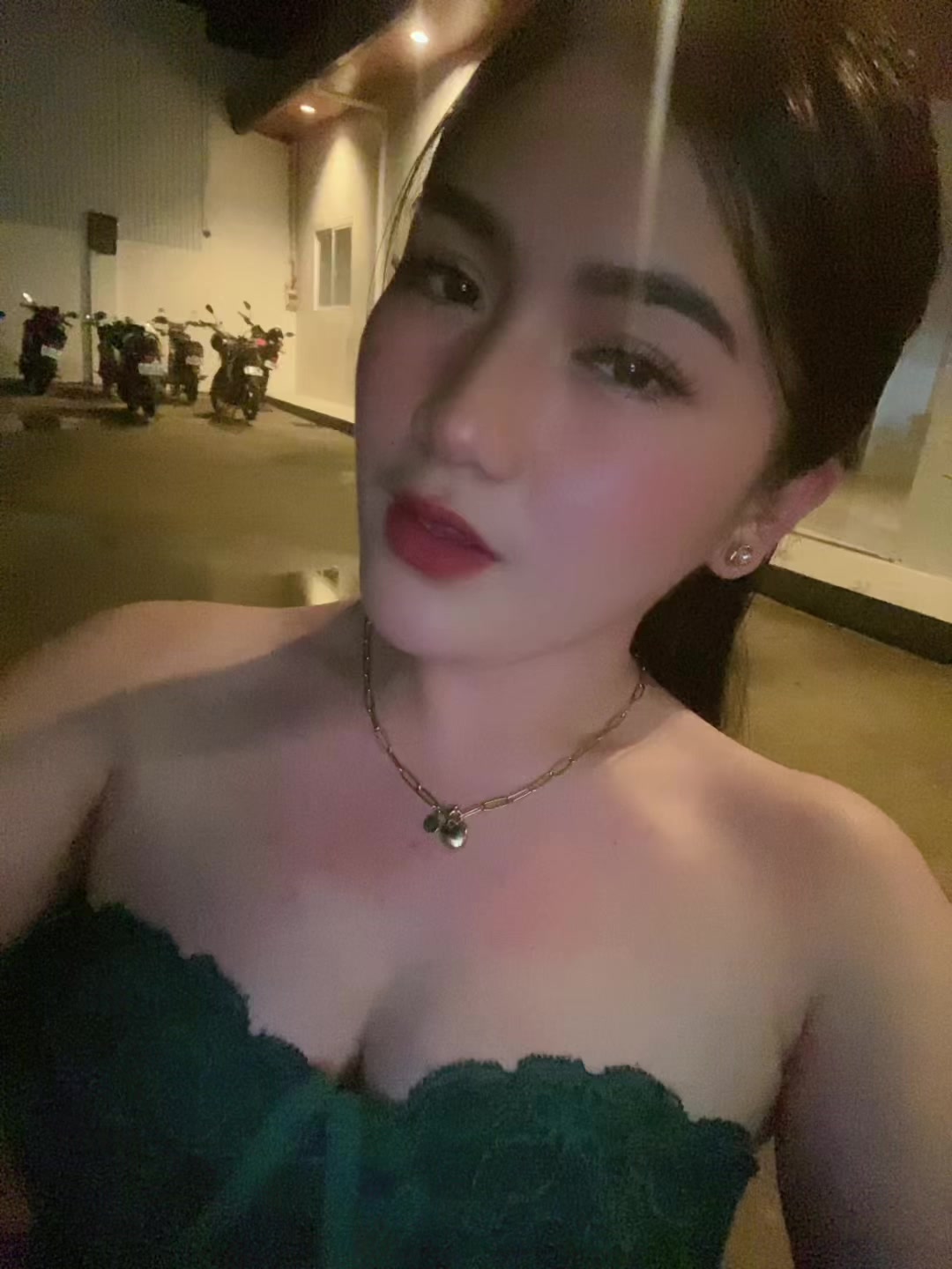@honeybee.xoxo_on_ig