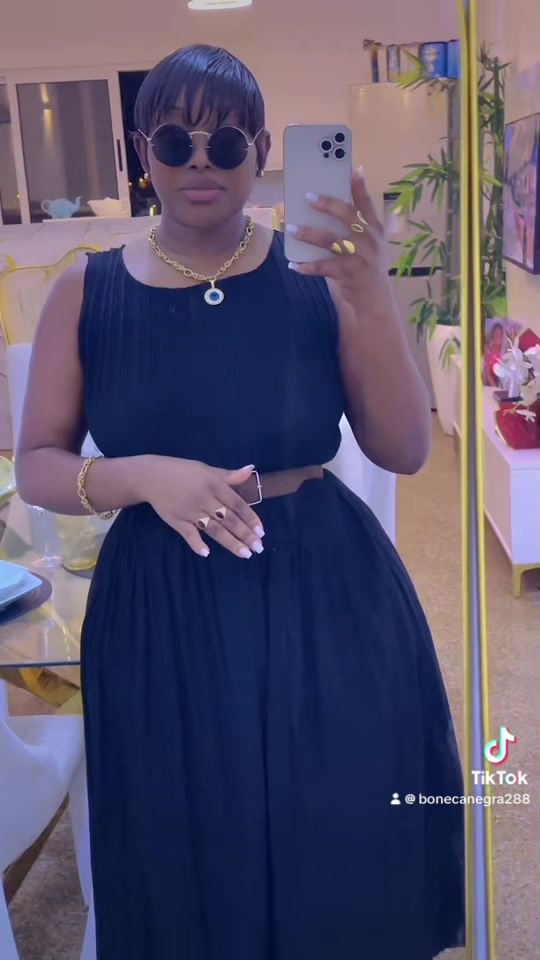 @BonecaNegra28