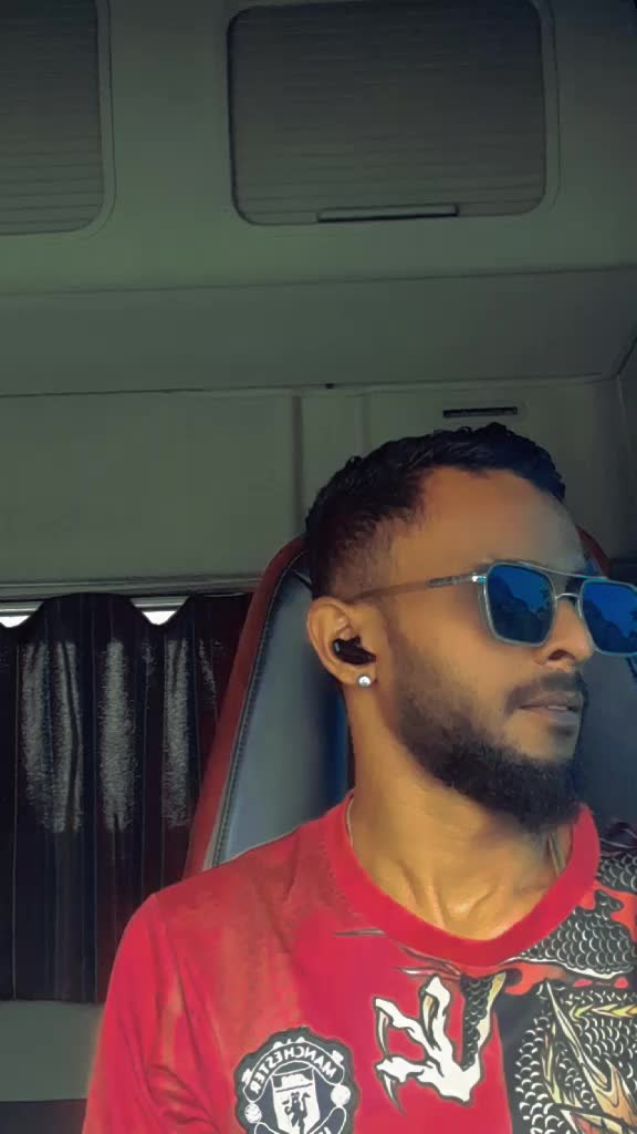 @KUMARESAN 📌🧿