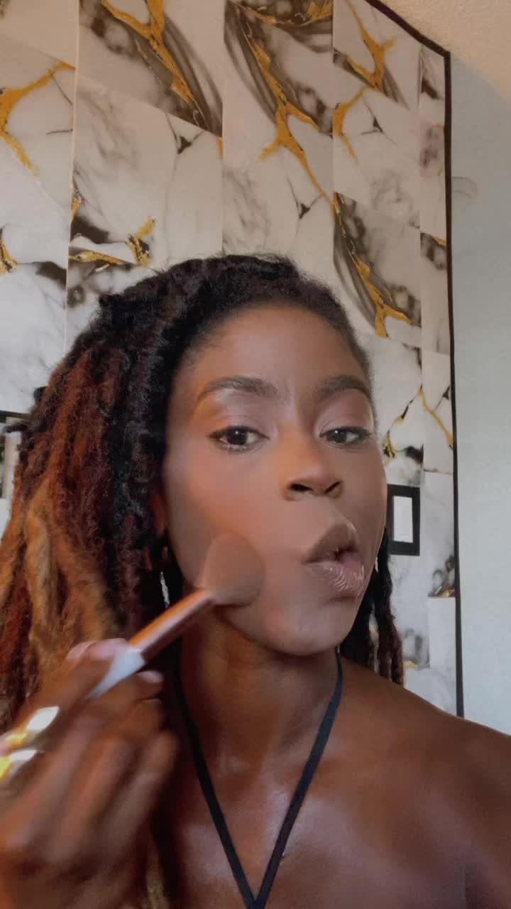 @Lola Ch&eacute;l | Model+Model Coach