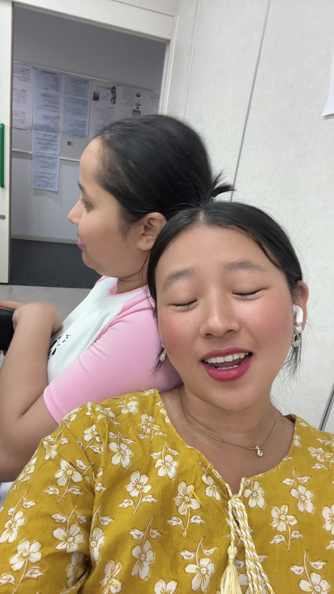 @Limbuni_Nani💫