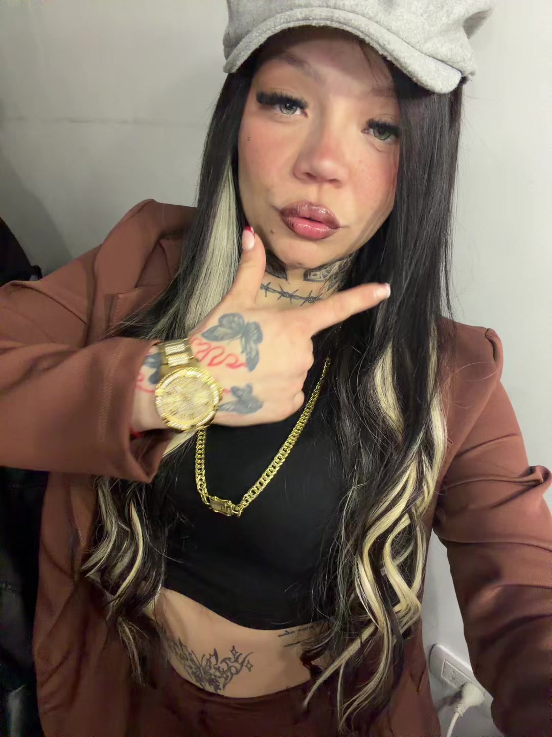 @wachamaldita