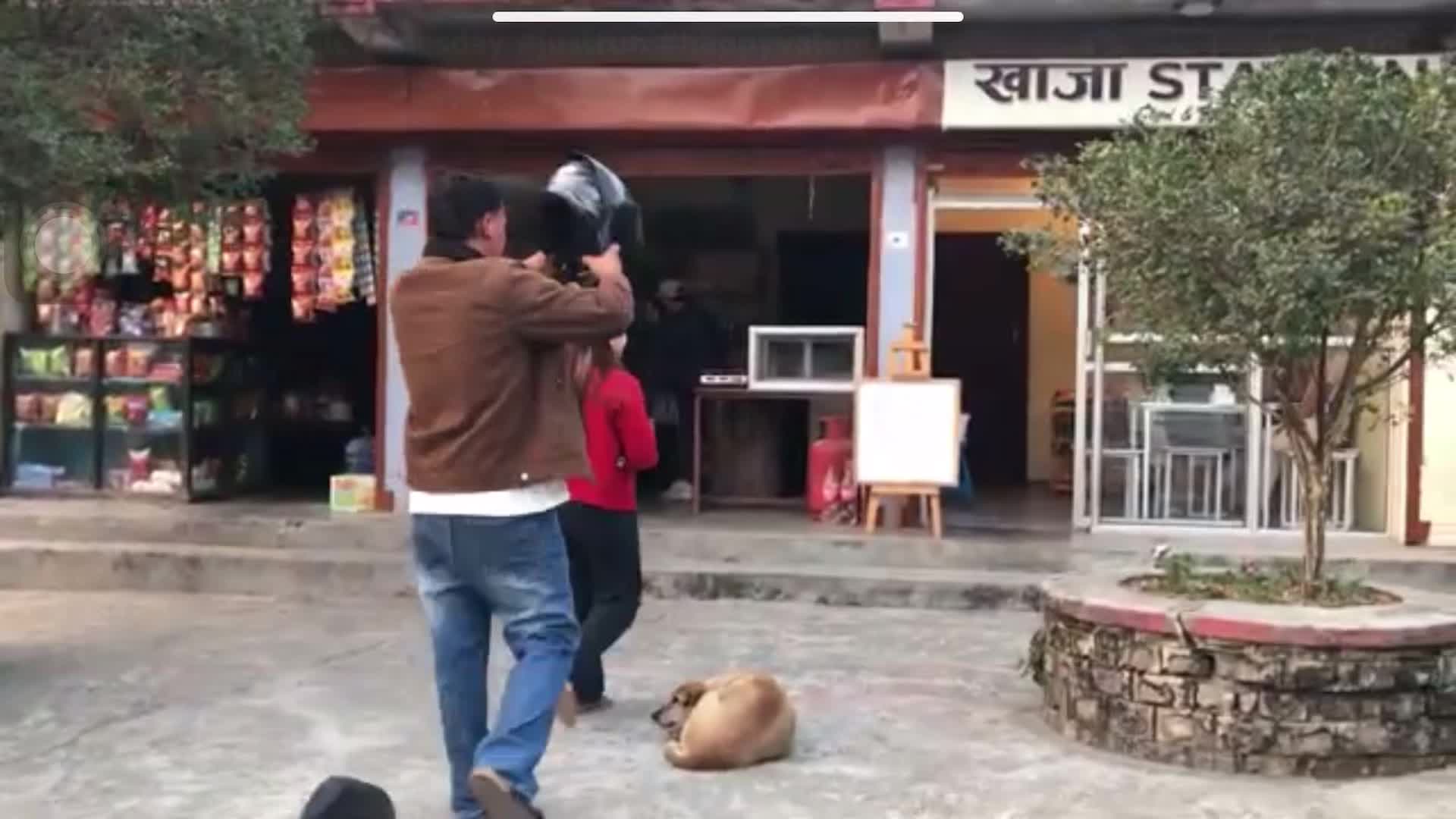 @मौसम कुलुङ