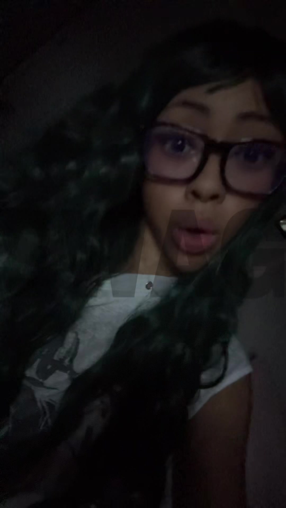 @WEIRD GIRL GOGOWORLD