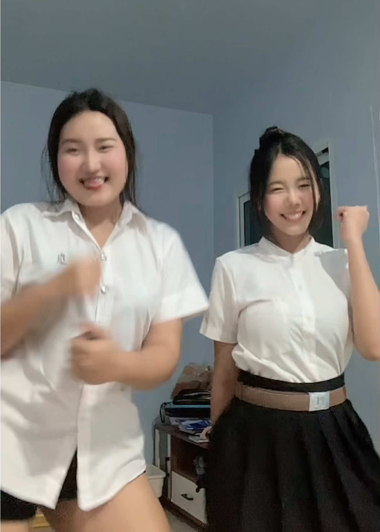 @พนิ
