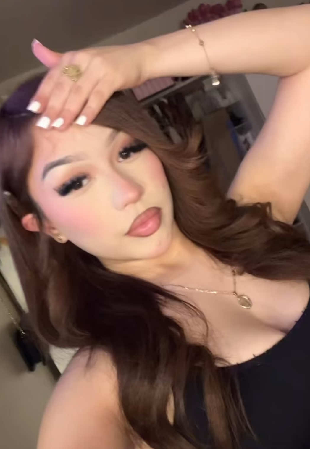 @•♛•