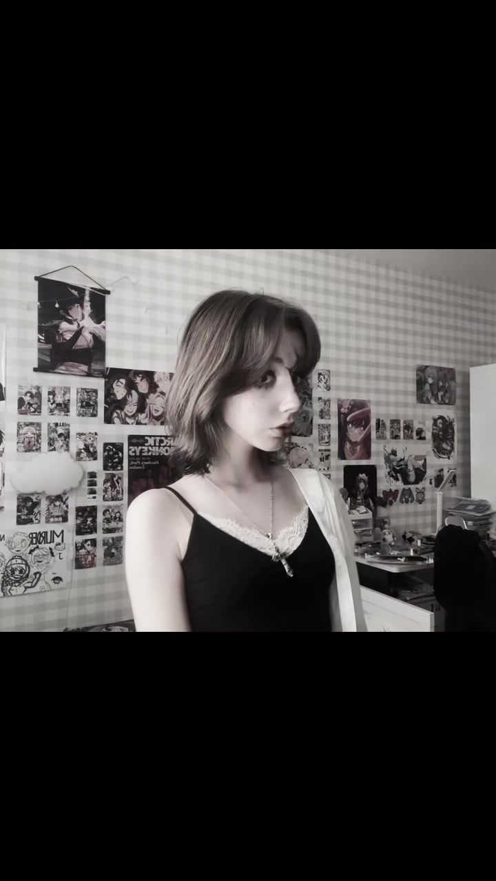@reina🥀🖤
