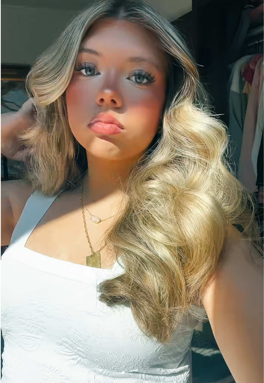 @𝒶 𝓋 𝑒 𝓇 𝓎 . 💐