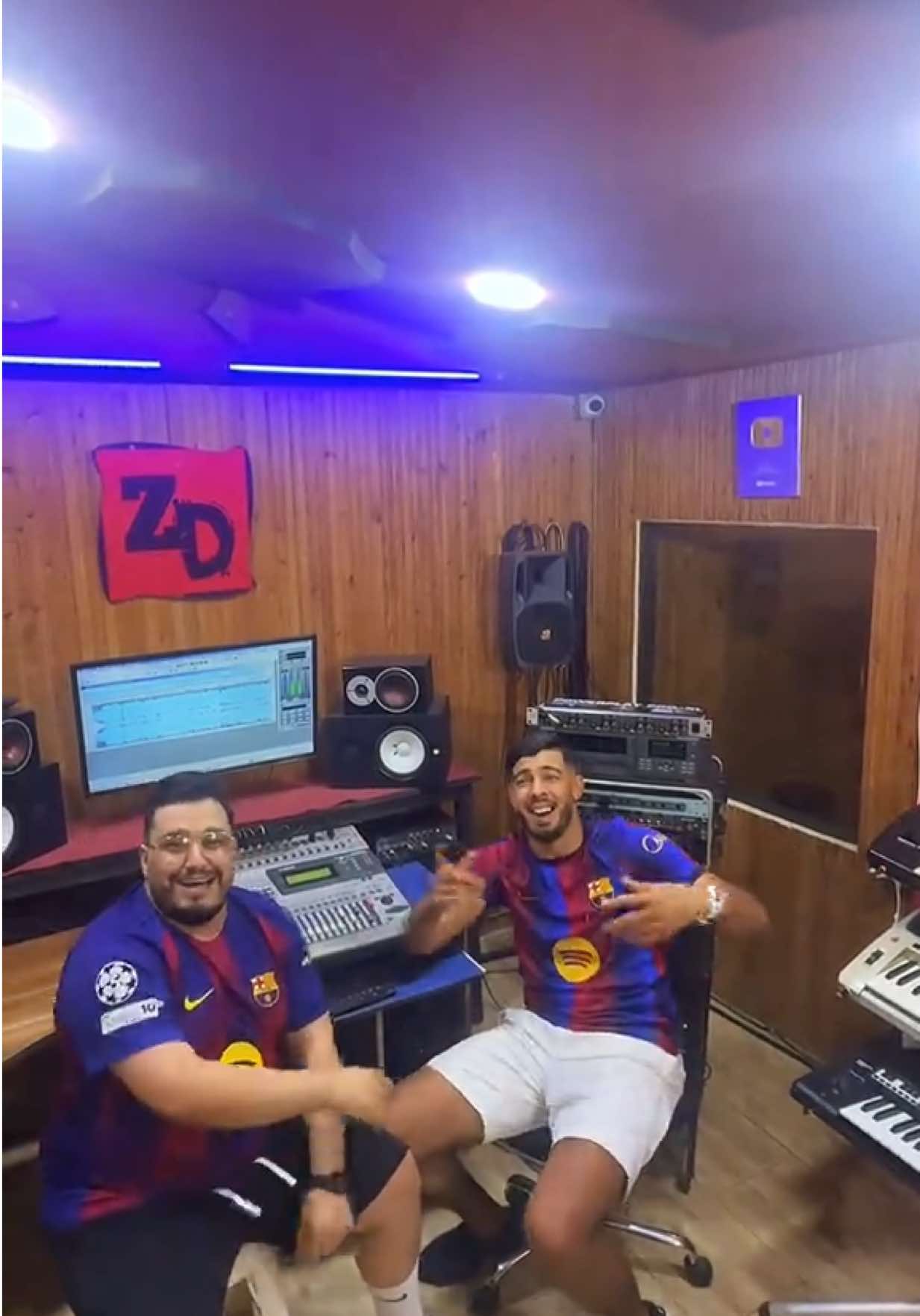 @Cheb_SIMOU_Le_VRai 🎤🇩🇿