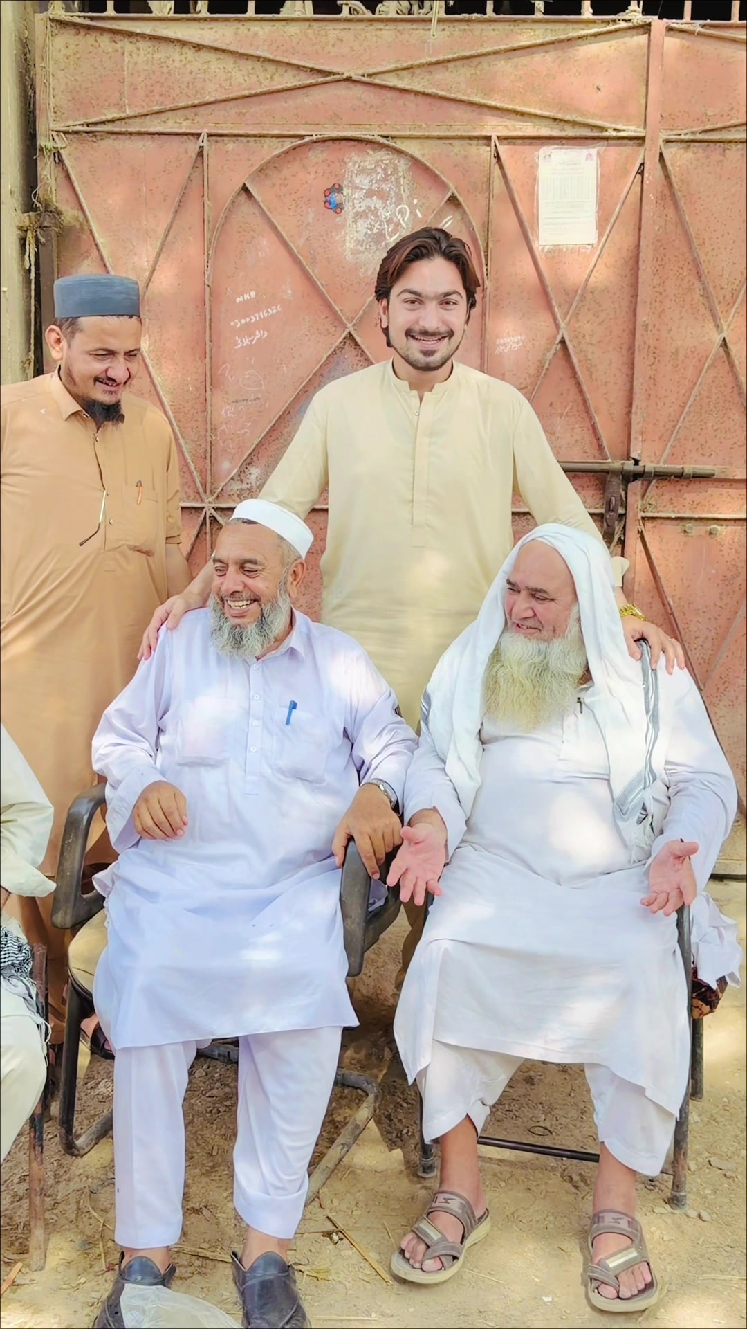@Lala bhai 👑