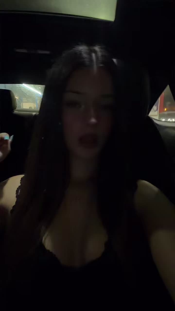 @malia