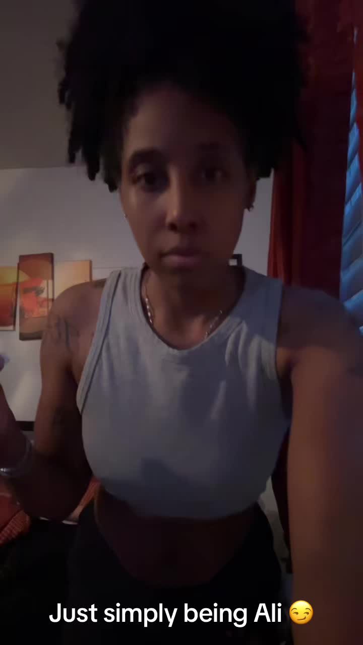@ladyraveli