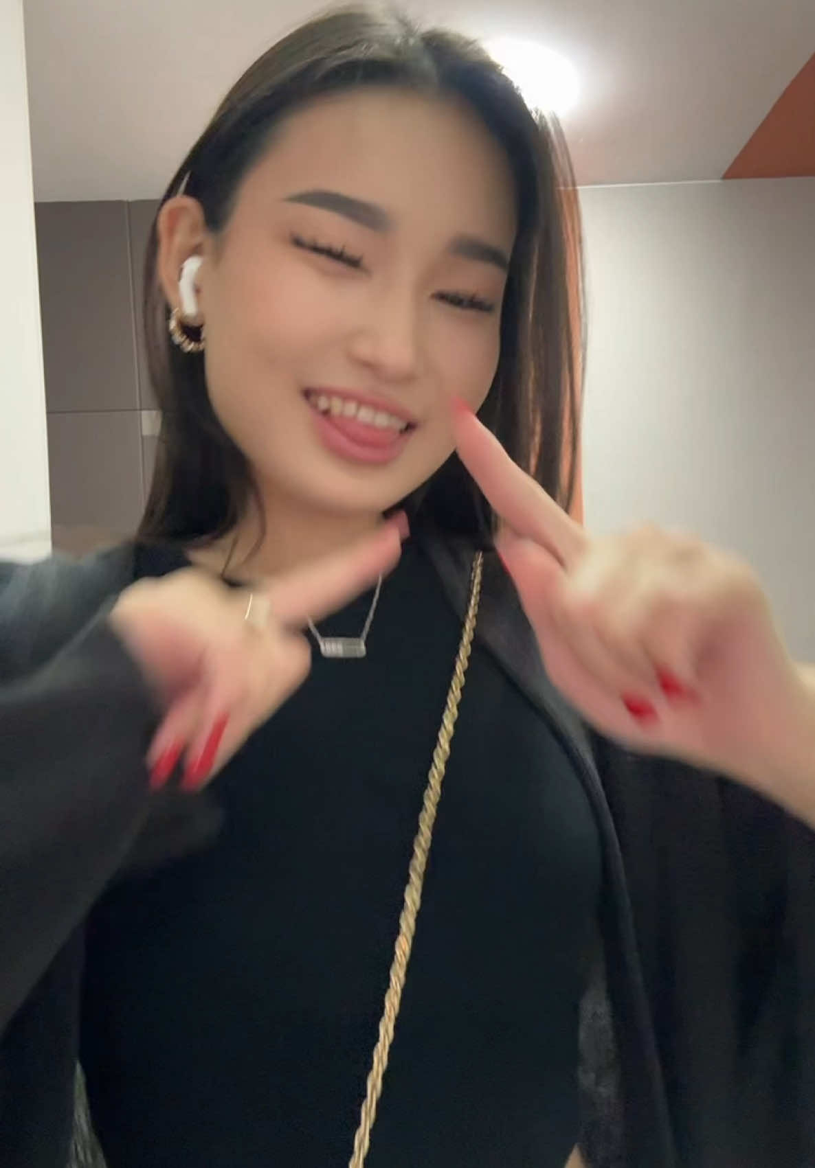@Ainaz🤍