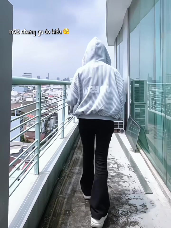 @Diệu Hương 𝓻𝓮𝓿𝓲𝓮𝔀