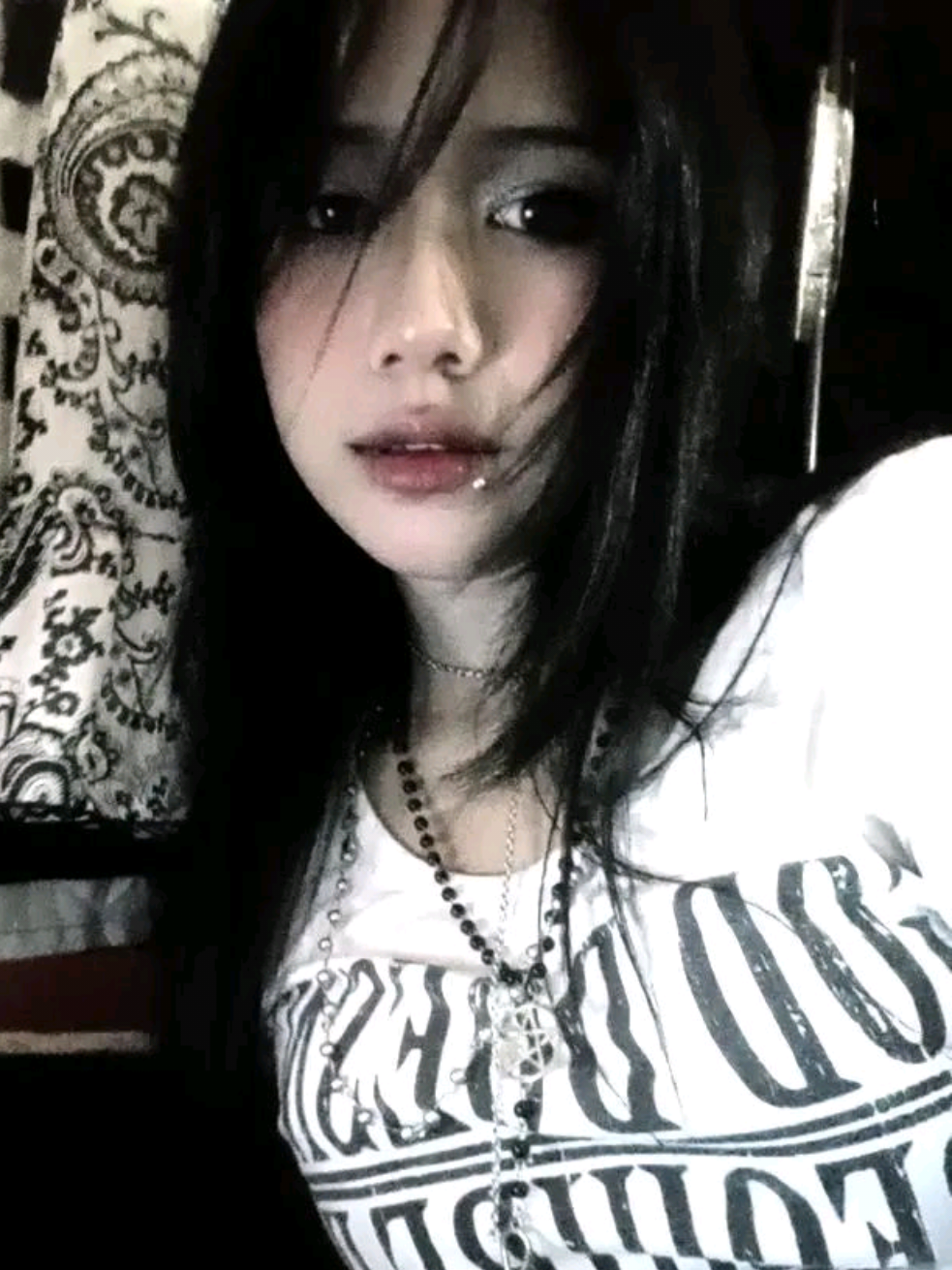@4Moona