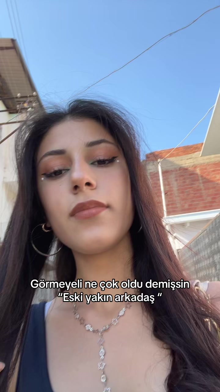 @Büş🍁