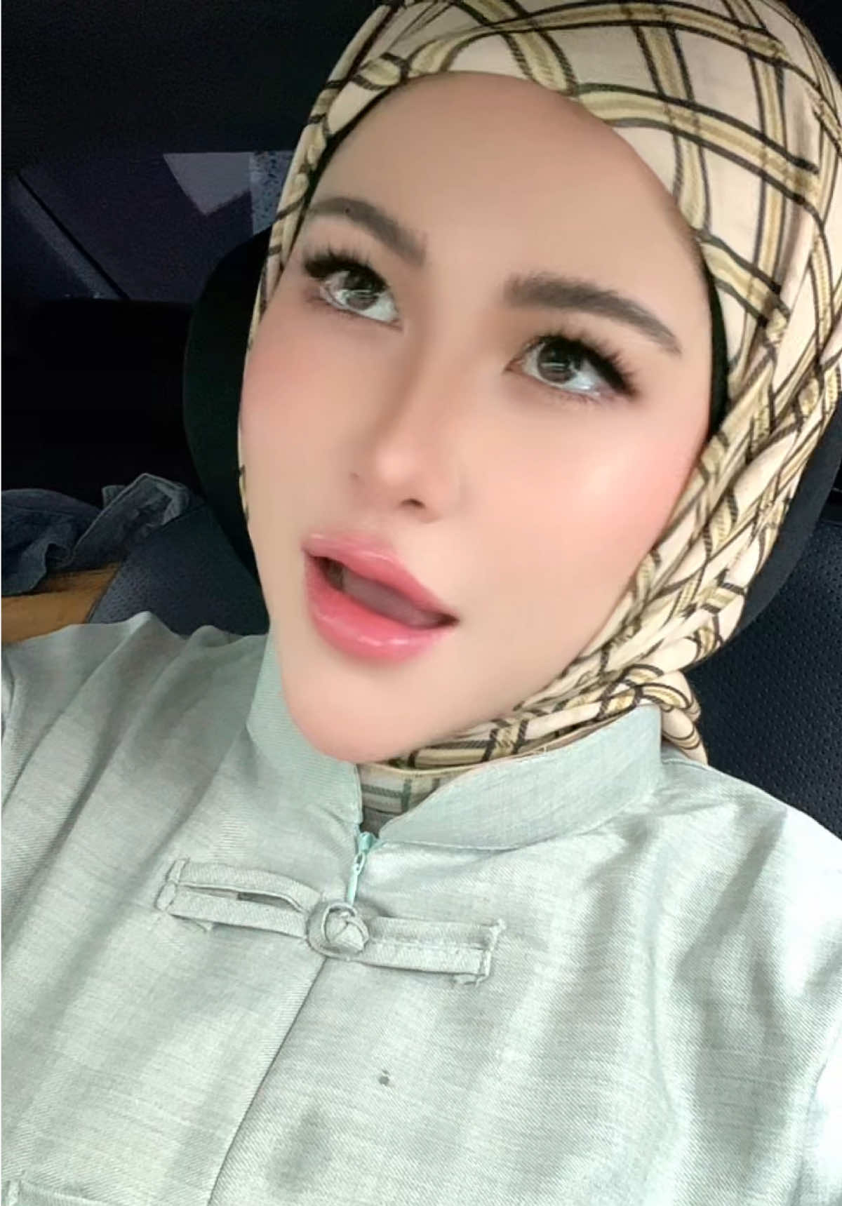 @Daniasyggg