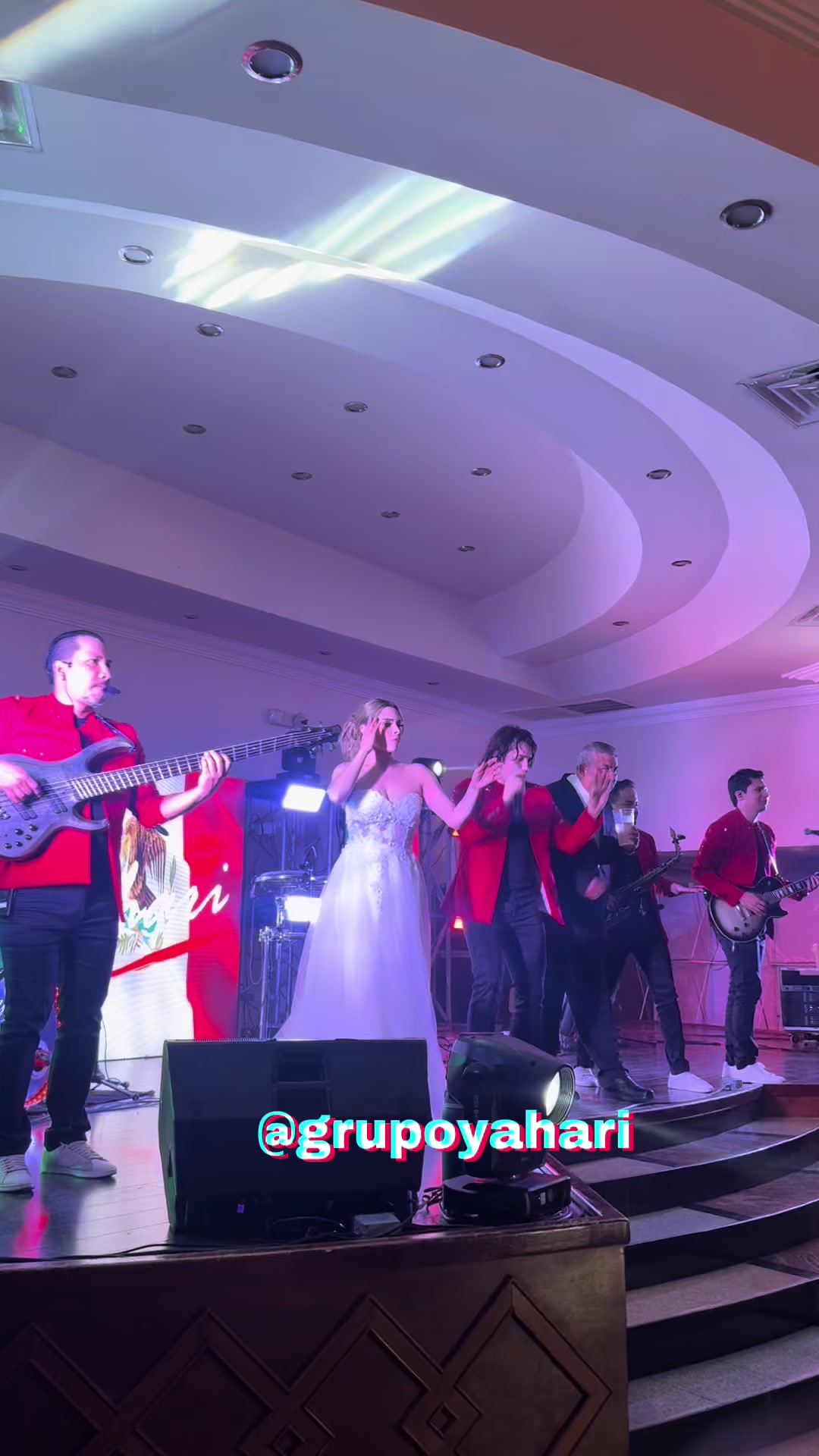 @Grupo Yahari