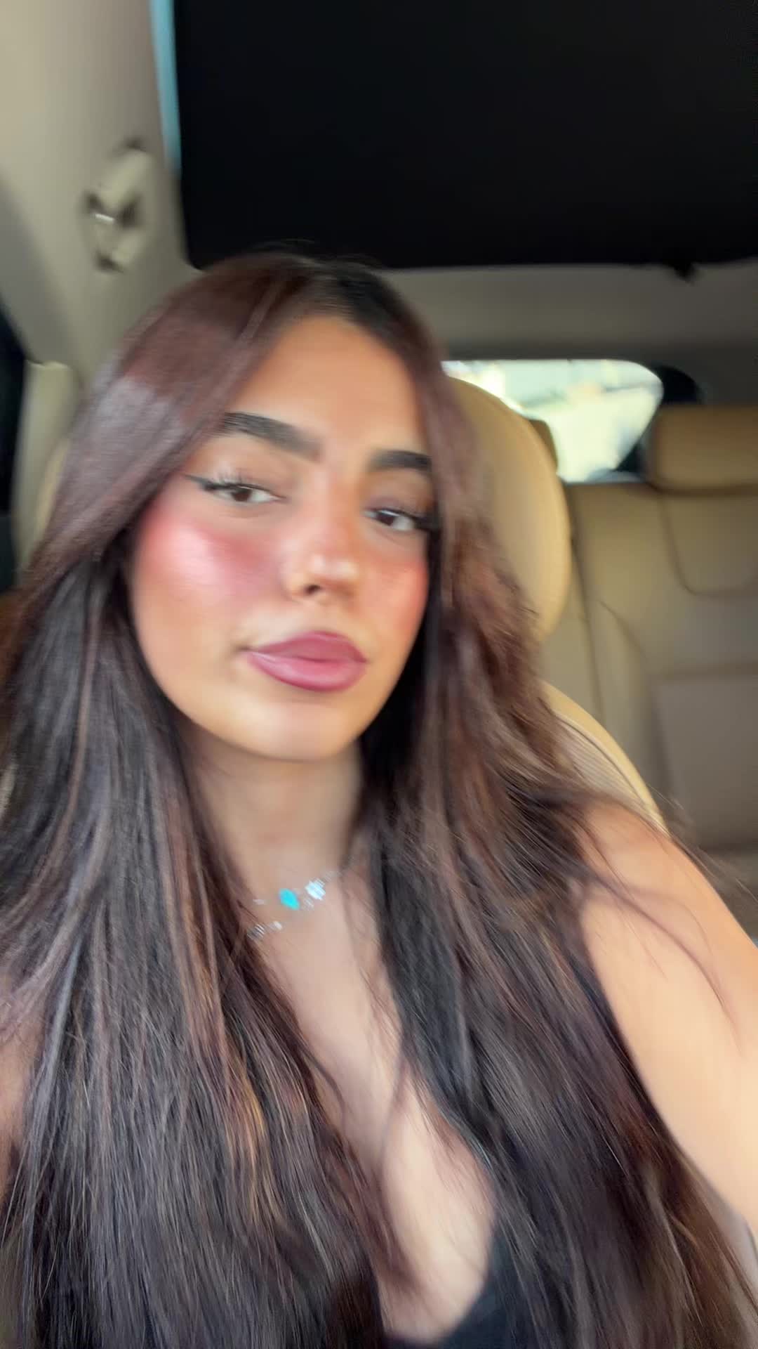 @ELIYA🦋