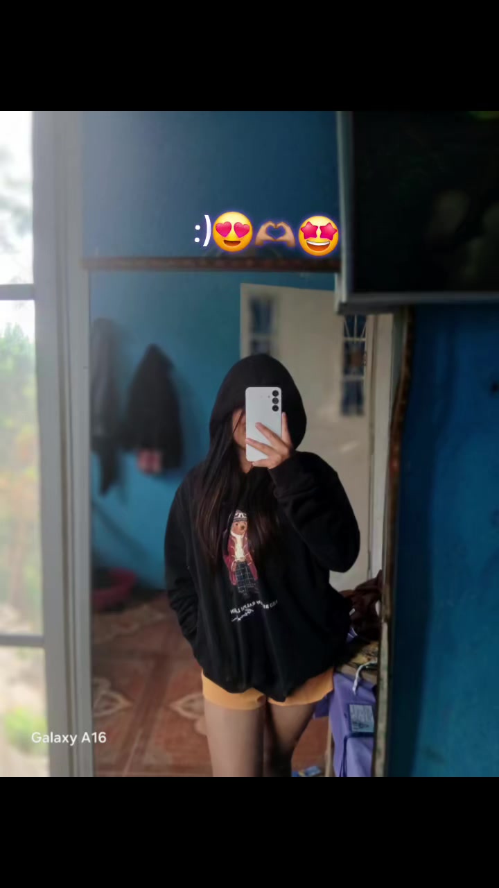 @Tu chinita777??🖤