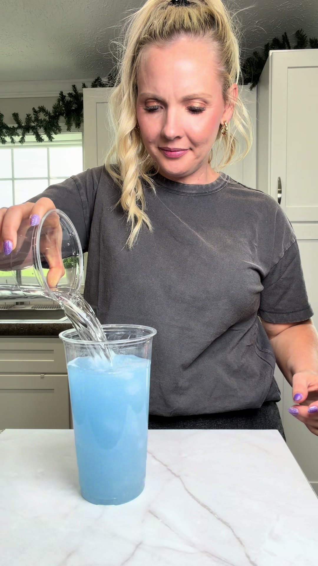 @Alli | SAHM | Farm Wife 🗝️