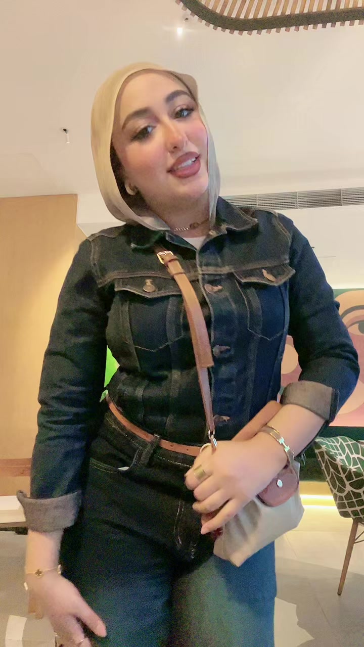 @โฎ