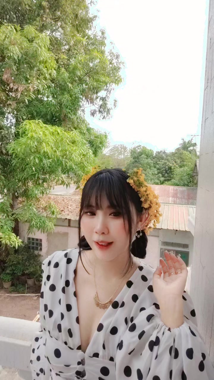 @Hnin Htet Aung