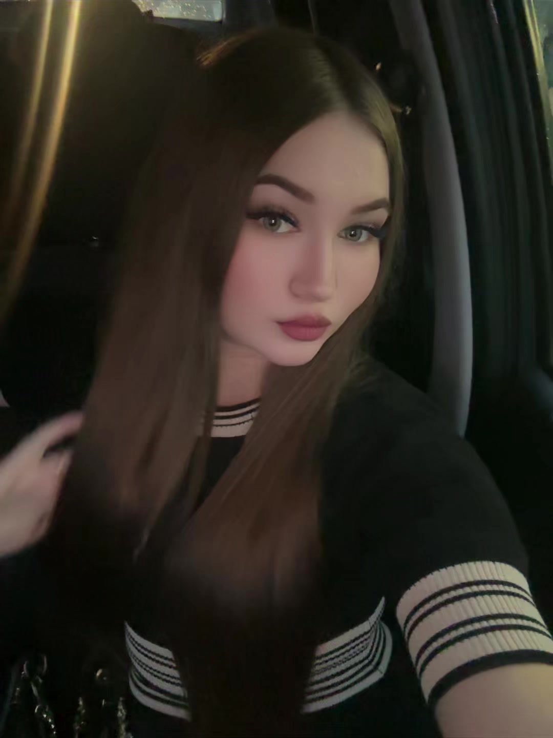 @👸🏻🖤