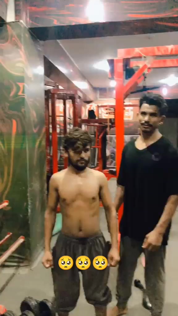 @sad gym boy 💪😔💪