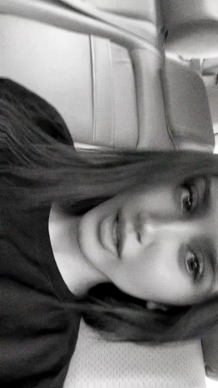 @Yas🫧