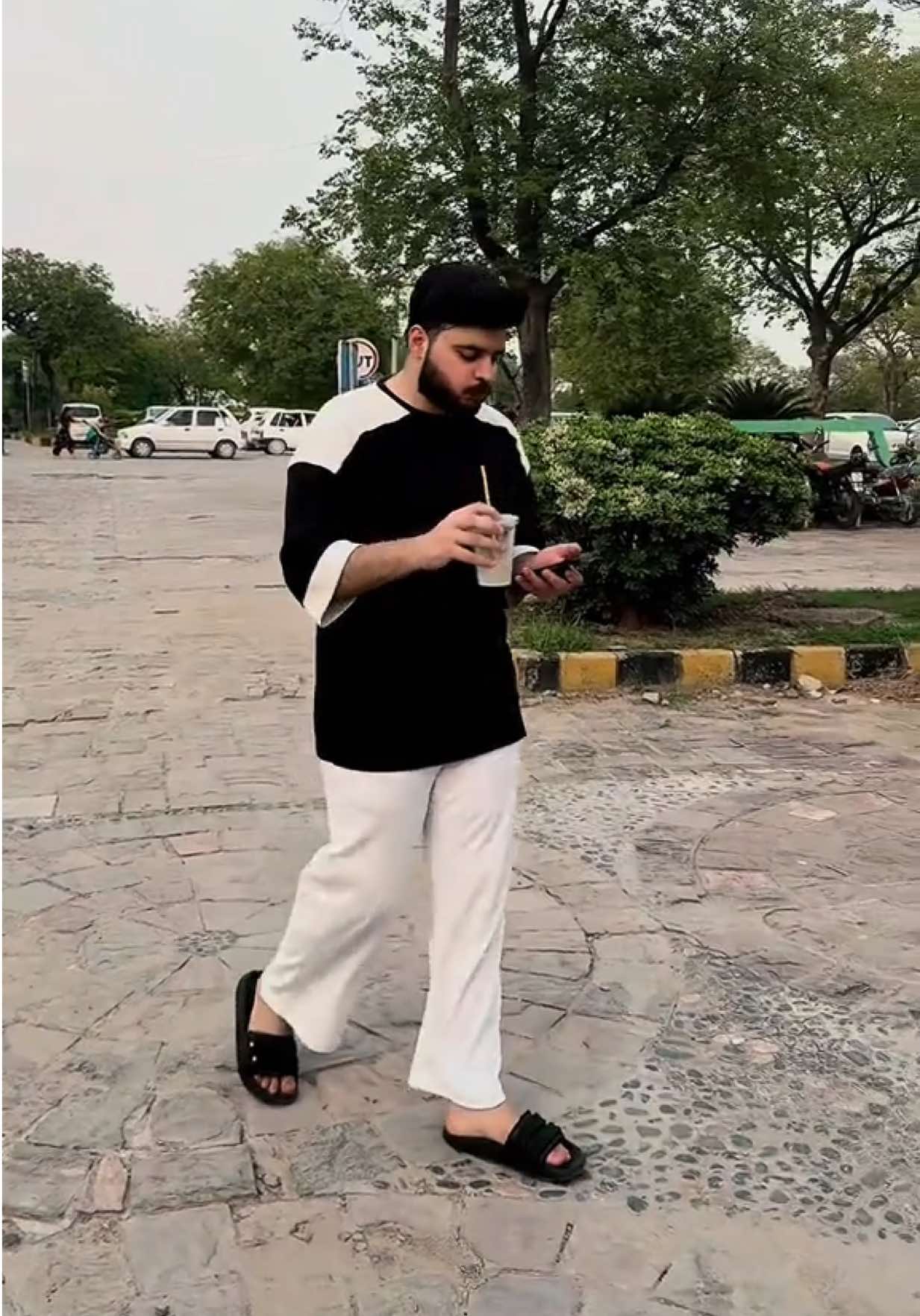 @𝐻🚩