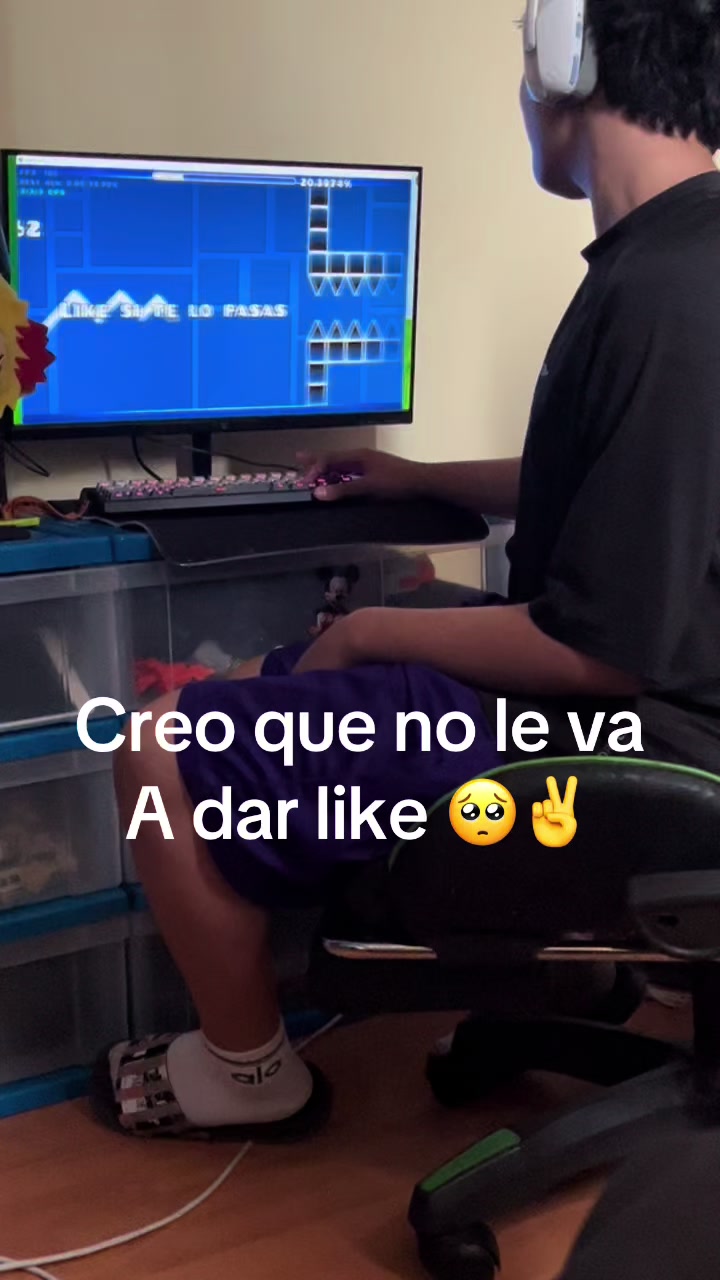 @ZeroLyrax