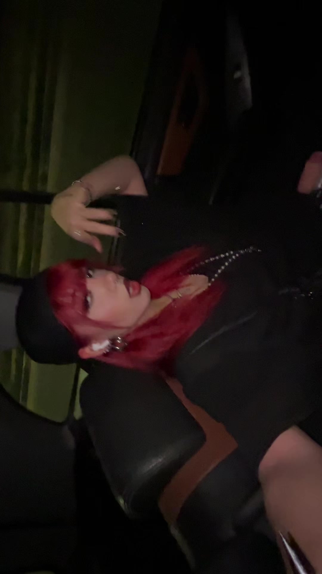 @hellxxrz