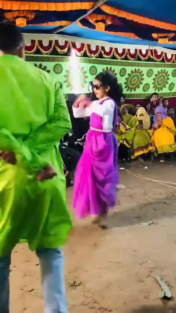 @টুম্পা সিকদার