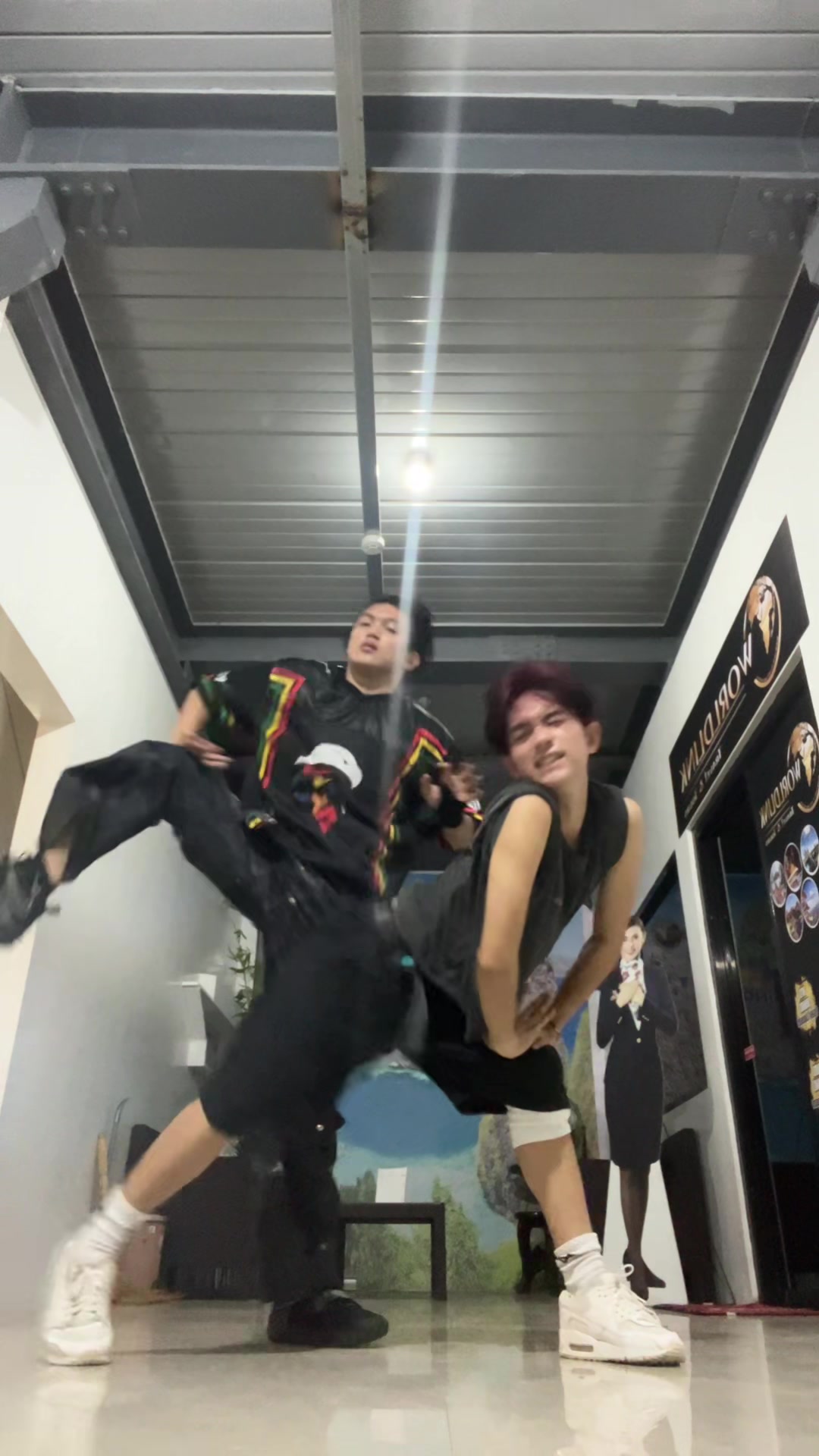 @dem