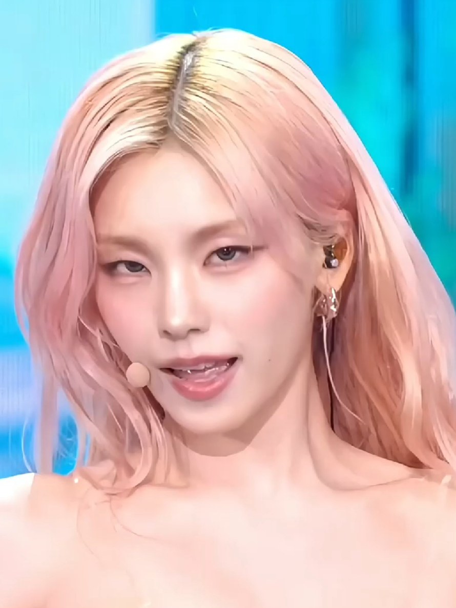 @kiara | 𝕸ꨵׄ𝗢࣭͠𝗧͂𝗧̸͟𝗢⁵