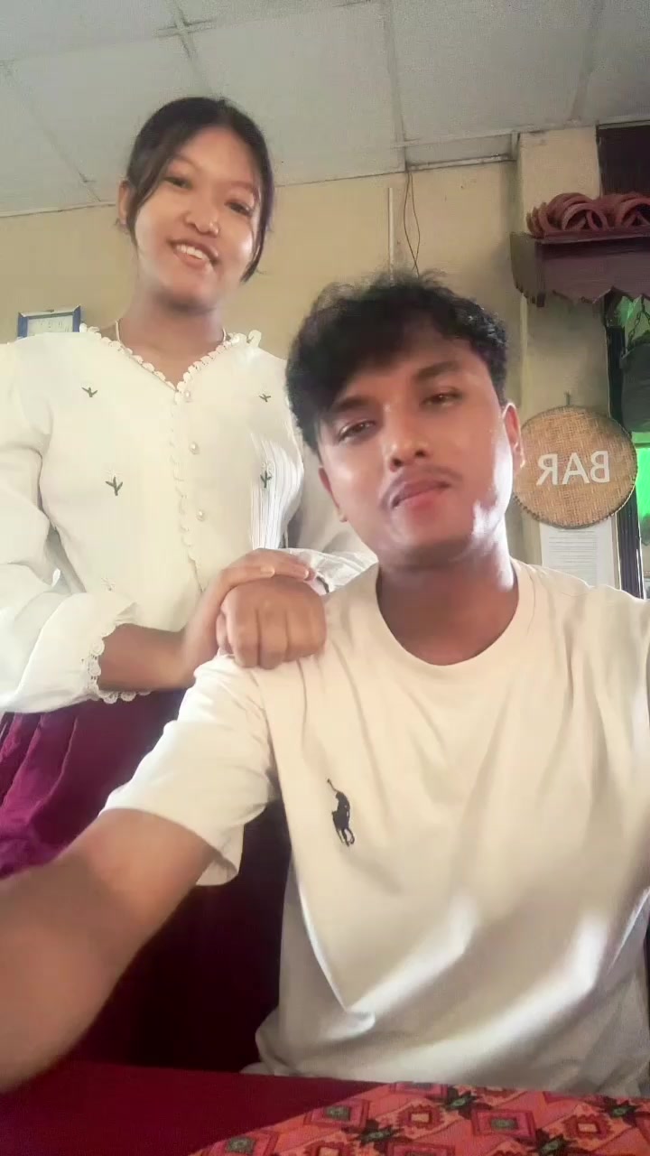 @Aura 999+