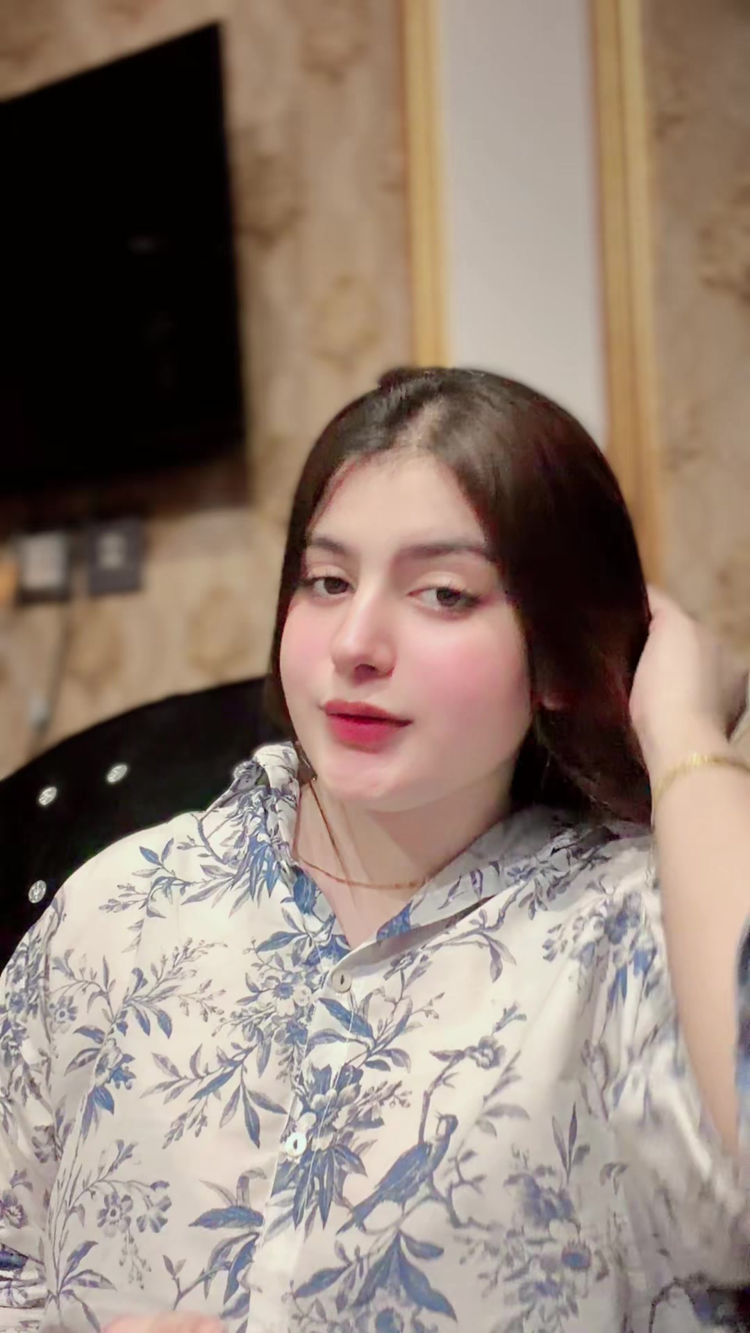 @Amna butt🌺