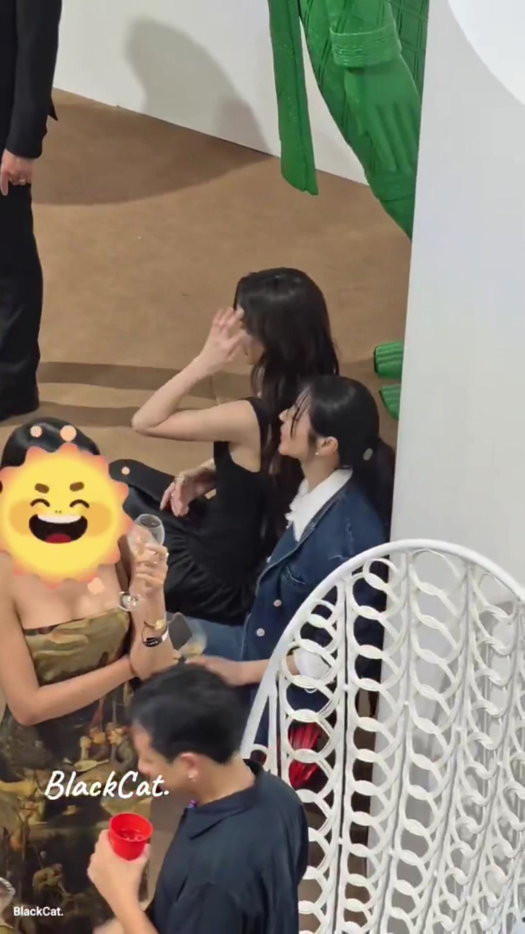@Mai