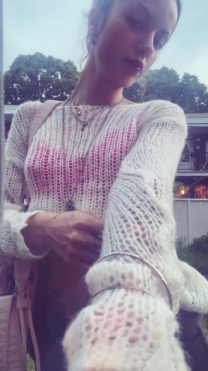 @stassiidoll