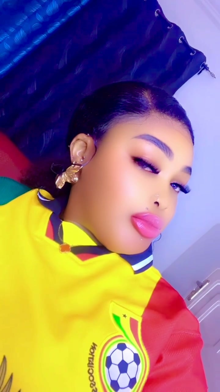 @🌺🦋Asor Sika💰Queeny❣️💫