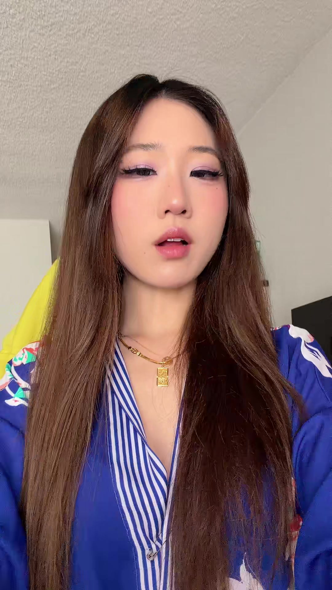 @Lo3tus