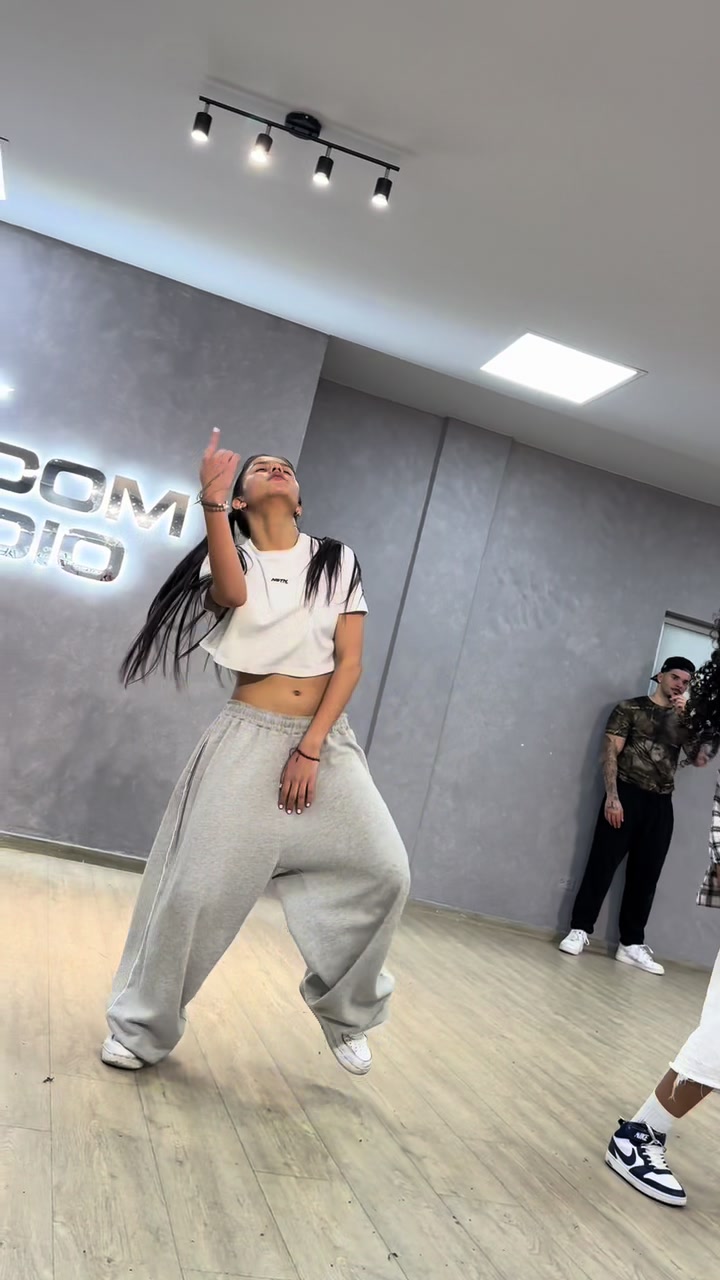 @IsaGuti.Dancer