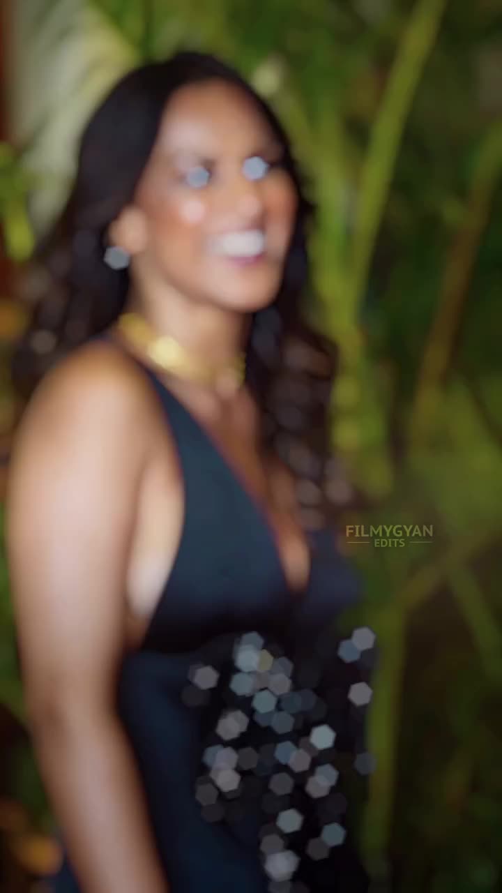 @nia Sharma