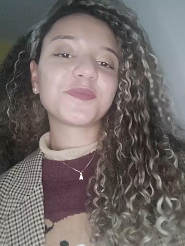 @Akemily Maria ✨