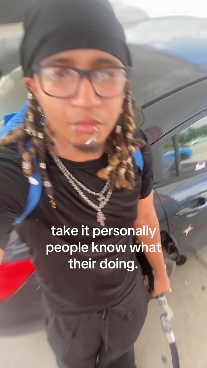 @whoz_twistann