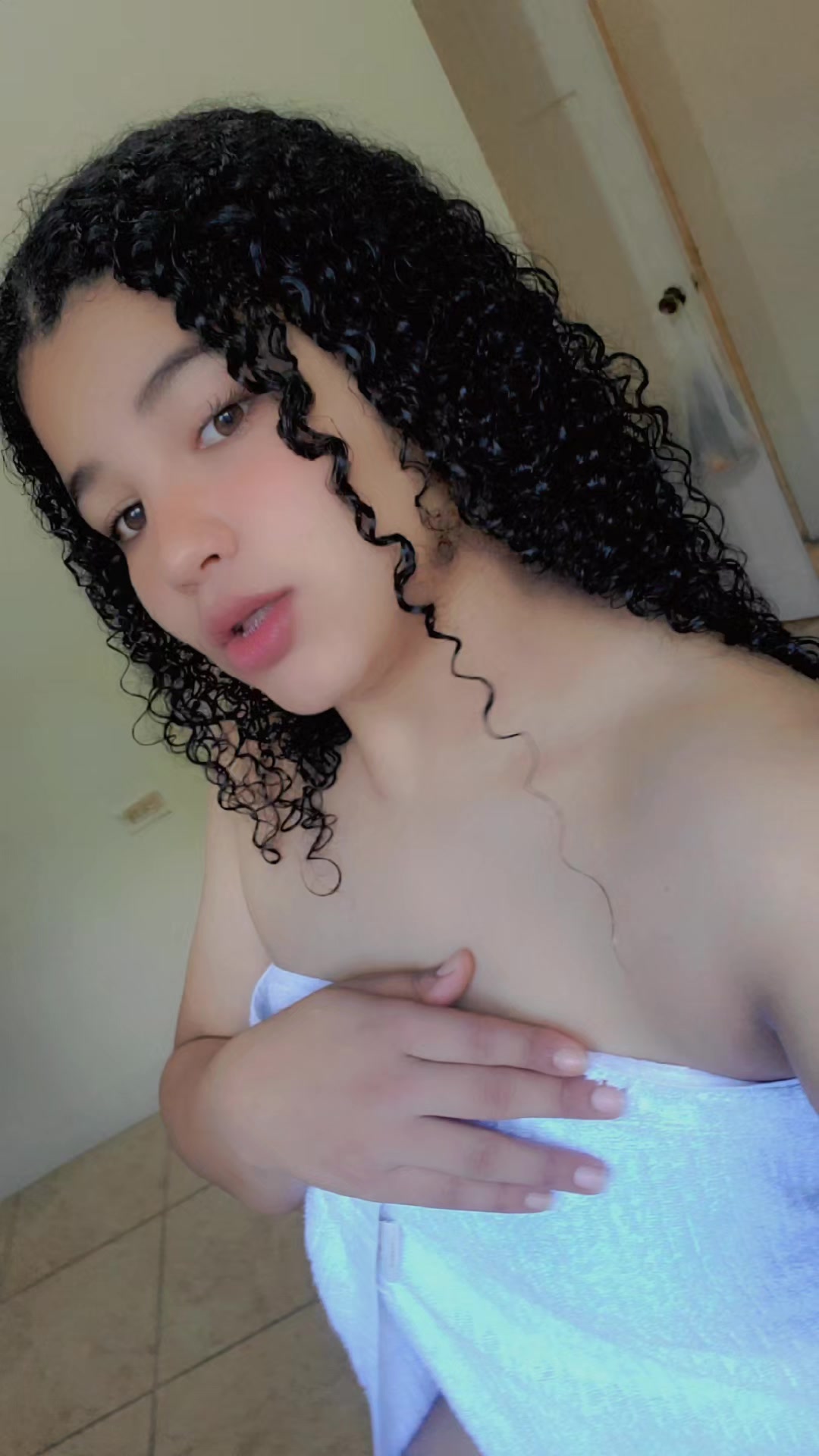 @roxy Hernández